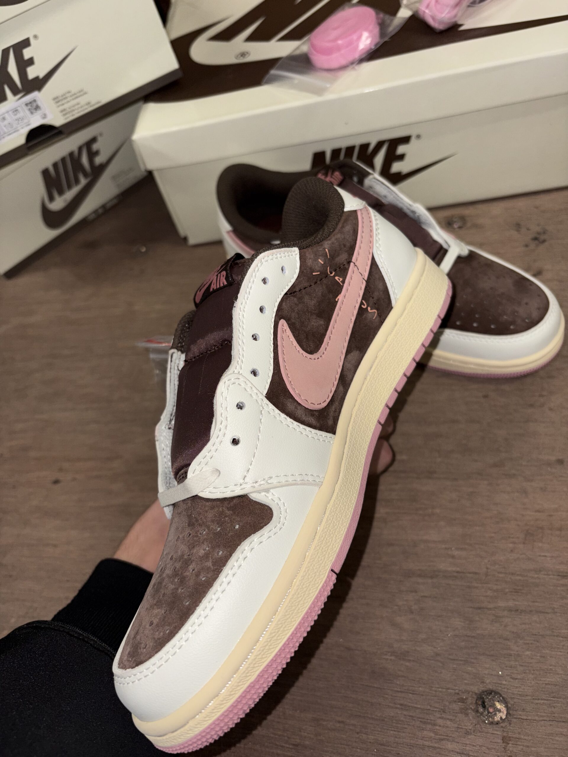 Jordan 1 Retro Low OG SP x Travis Scott Pink Pack - Afbeelding 4